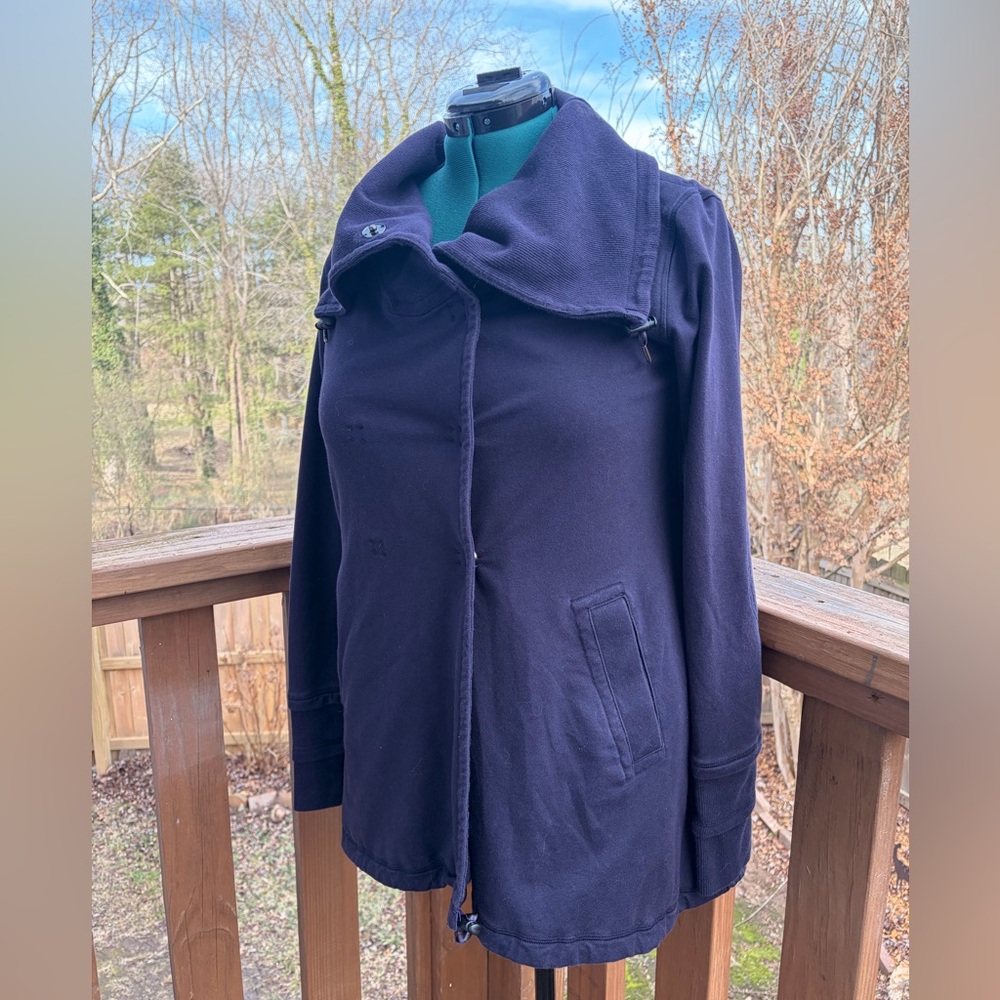 Deep purple lululemon athletica Gratitude Wrap jacket size 10